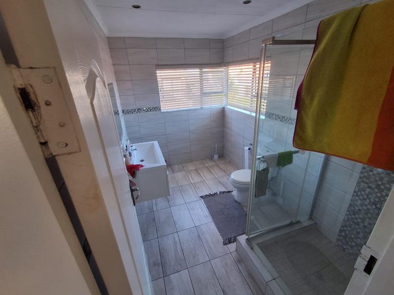 4 Bedroom Property for Sale in Bassonia Gauteng