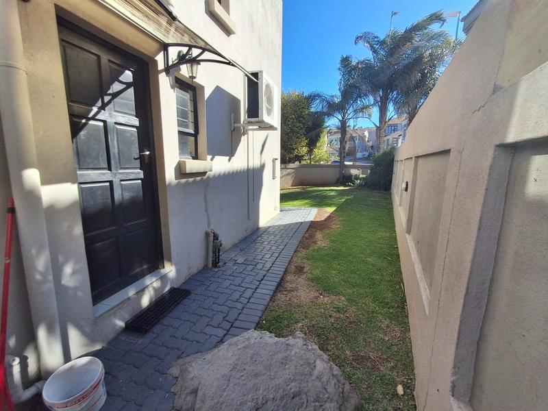 4 Bedroom Property for Sale in Bassonia Gauteng