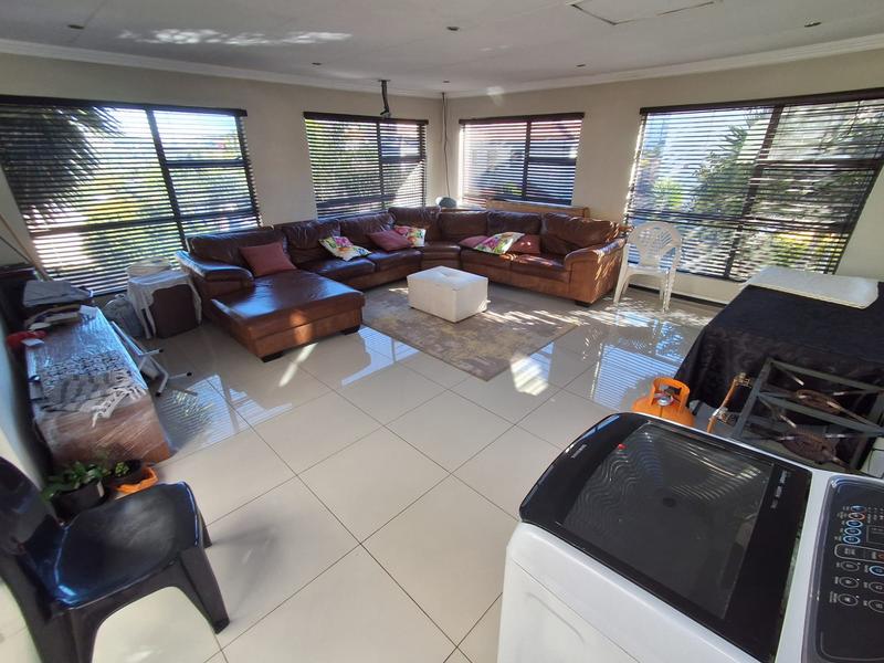 4 Bedroom Property for Sale in Bassonia Gauteng
