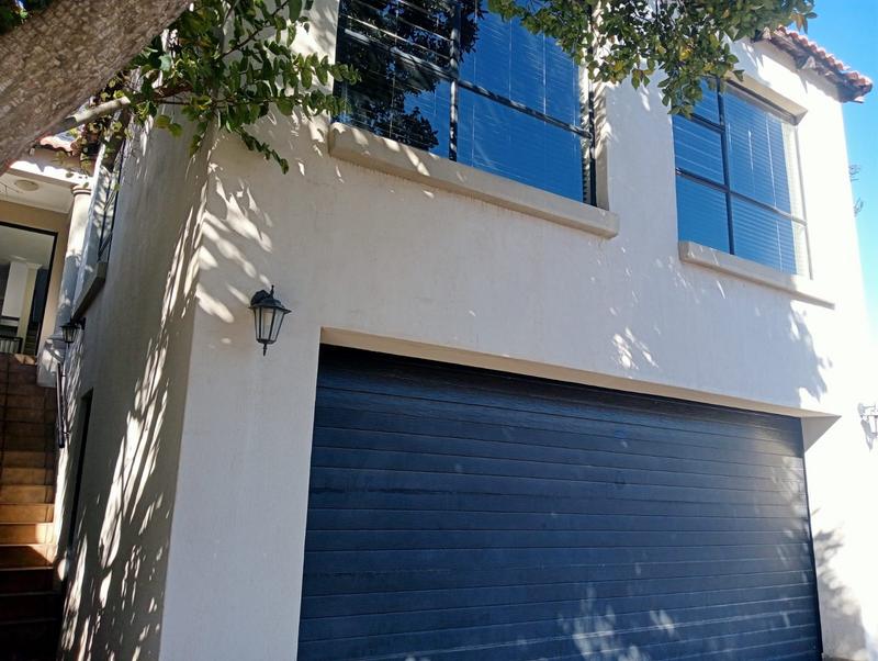 4 Bedroom Property for Sale in Bassonia Gauteng