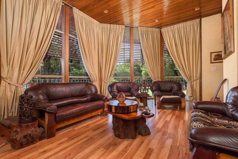 4 Bedroom Property for Sale in Mondeor Gauteng
