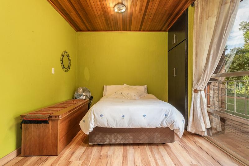 4 Bedroom Property for Sale in Mondeor Gauteng