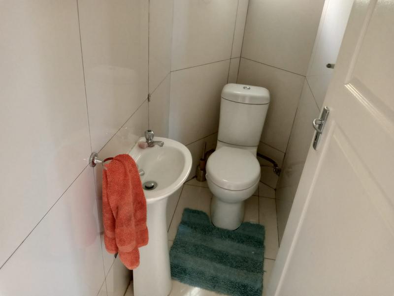 3 Bedroom Property for Sale in Mondeor Gauteng