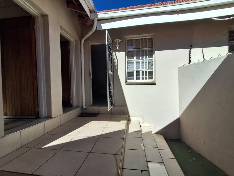 3 Bedroom Property for Sale in Mondeor Gauteng