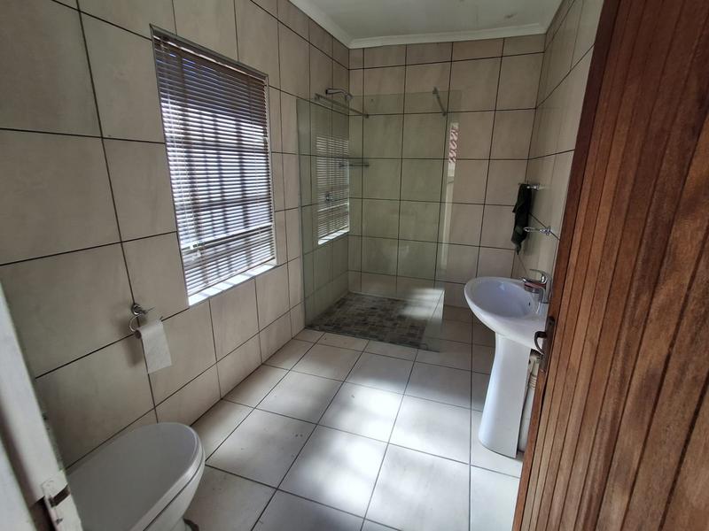3 Bedroom Property for Sale in Mondeor Gauteng