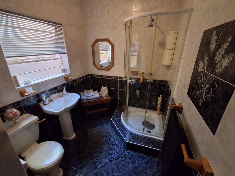 3 Bedroom Property for Sale in Mulbarton Gauteng