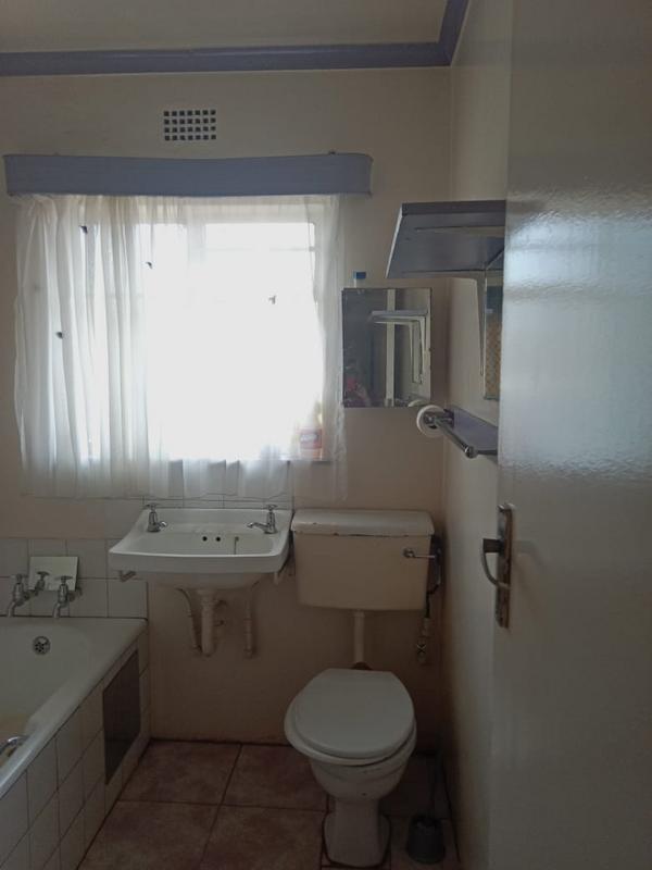 1 Bedroom Property for Sale in Vrededorp Gauteng
