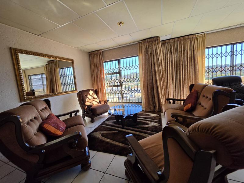 4 Bedroom Property for Sale in Bassonia Gauteng