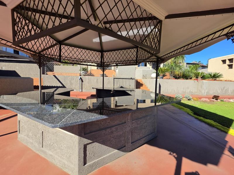 4 Bedroom Property for Sale in Bassonia Gauteng