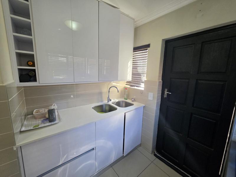 4 Bedroom Property for Sale in Bassonia Rock Gauteng