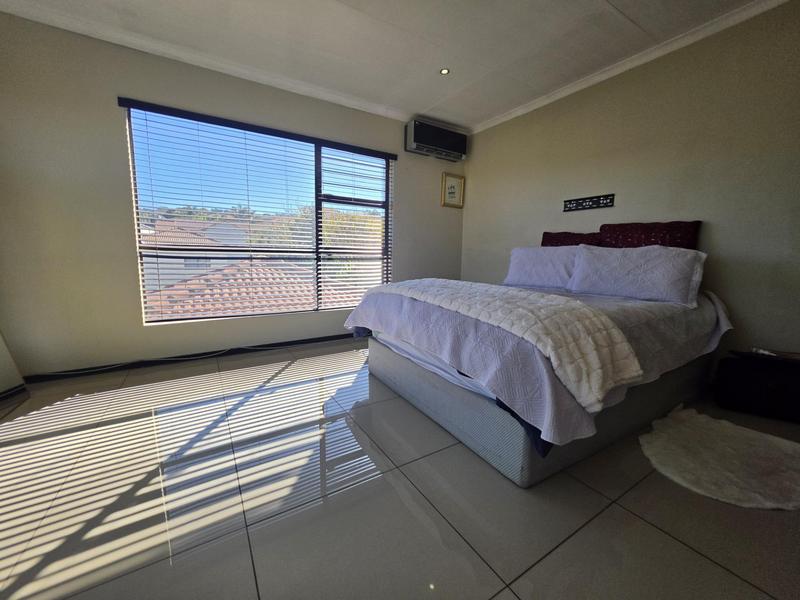 4 Bedroom Property for Sale in Bassonia Rock Gauteng