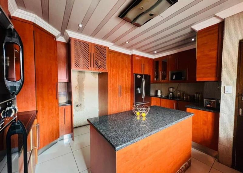 3 Bedroom Property for Sale in The Orchards Gauteng
