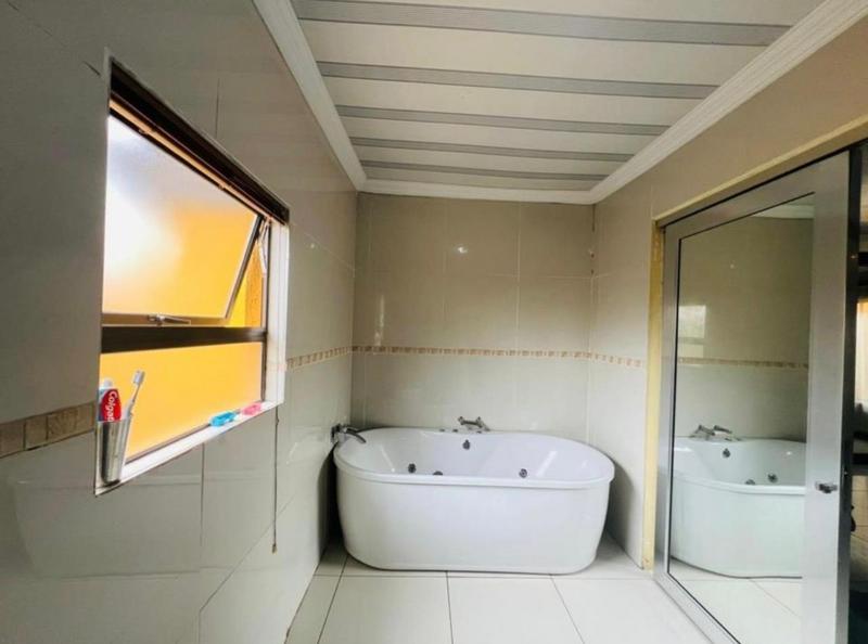 3 Bedroom Property for Sale in The Orchards Gauteng