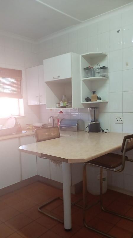 To Let 3 Bedroom Property for Rent in Florida Lake Gauteng