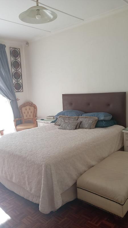 To Let 3 Bedroom Property for Rent in Florida Lake Gauteng