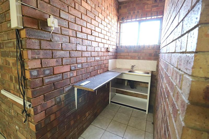 To Let Commercial Property for Rent in Laser Park Gauteng