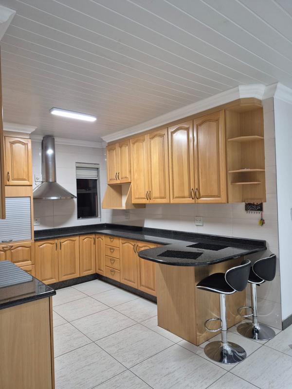 To Let 3 Bedroom Property for Rent in Eldoglen Gauteng