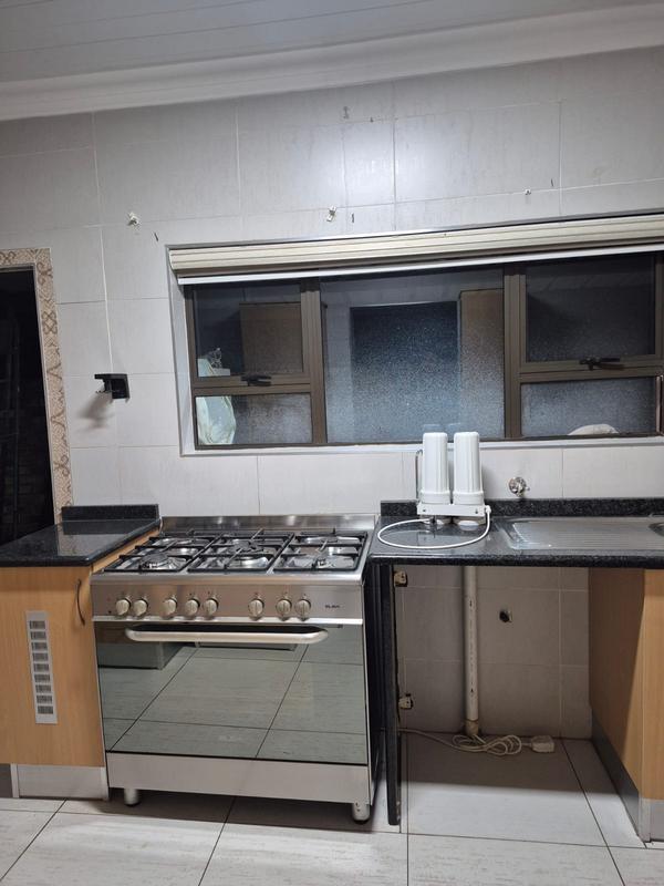 To Let 3 Bedroom Property for Rent in Eldoglen Gauteng
