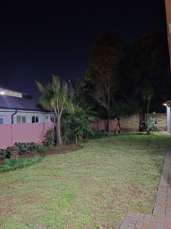 To Let 3 Bedroom Property for Rent in Eldoglen Gauteng
