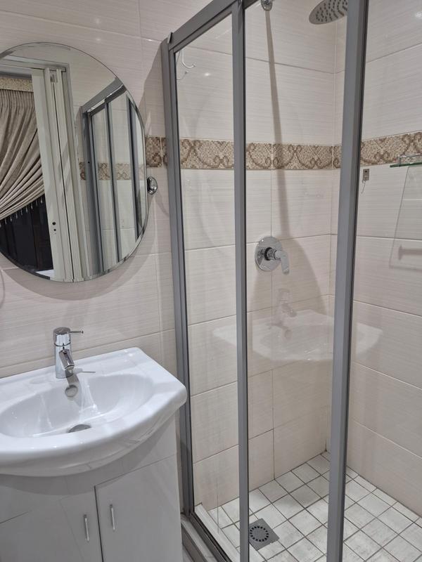 To Let 3 Bedroom Property for Rent in Eldoglen Gauteng