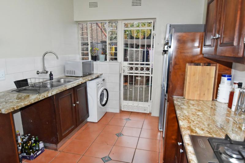 To Let 3 Bedroom Property for Rent in Sandown Gauteng