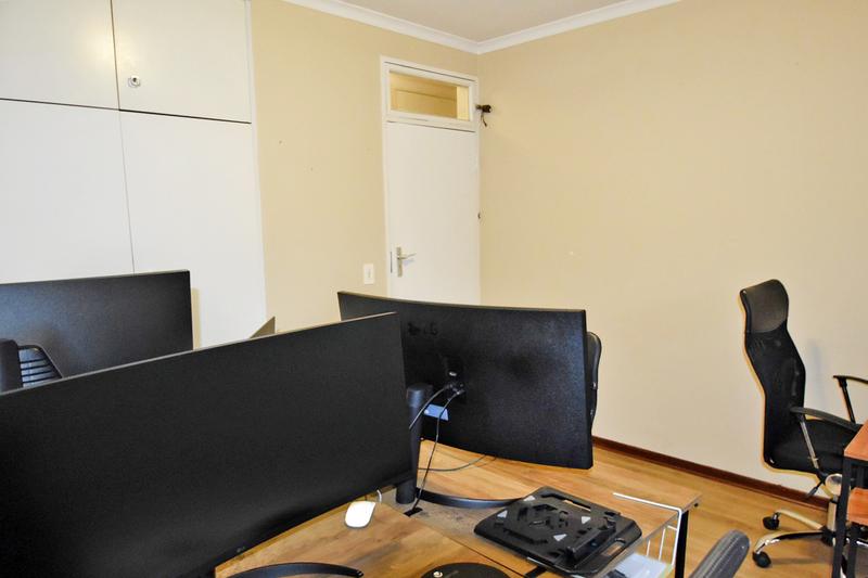 To Let 3 Bedroom Property for Rent in Sandown Gauteng