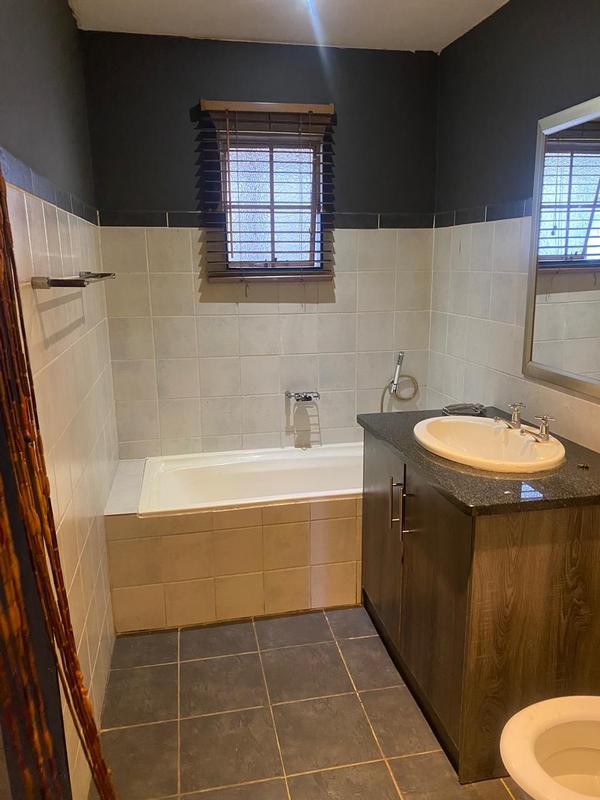 To Let 2 Bedroom Property for Rent in Marshalltown Gauteng