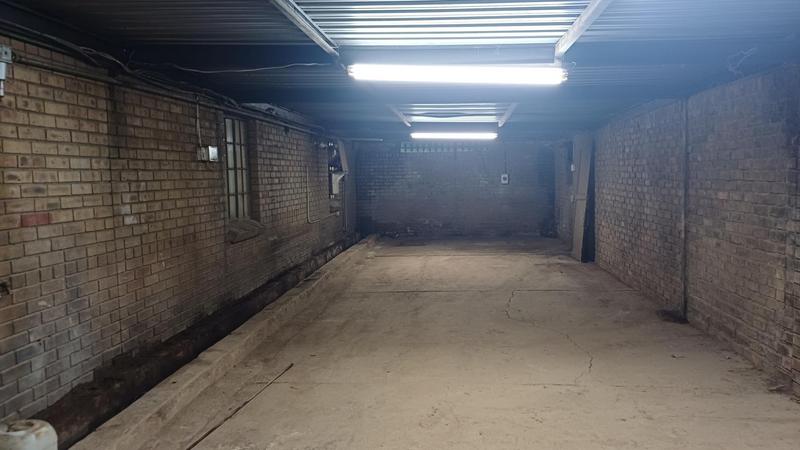 To Let Commercial Property for Rent in Rooihuiskraal Gauteng