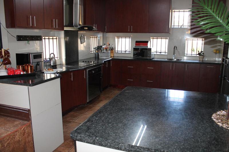 3 Bedroom Property for Sale in Edenvale Central Gauteng