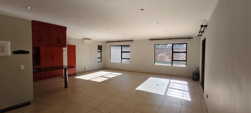 To Let 3 Bedroom Property for Rent in Farrarmere Gauteng