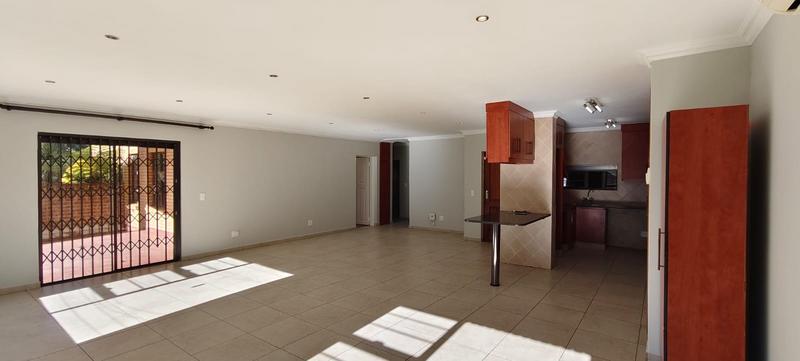 To Let 3 Bedroom Property for Rent in Farrarmere Gauteng