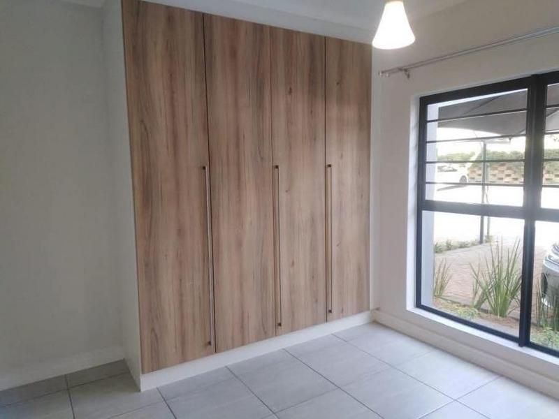 3 Bedroom Property for Sale in Waterfall Gauteng