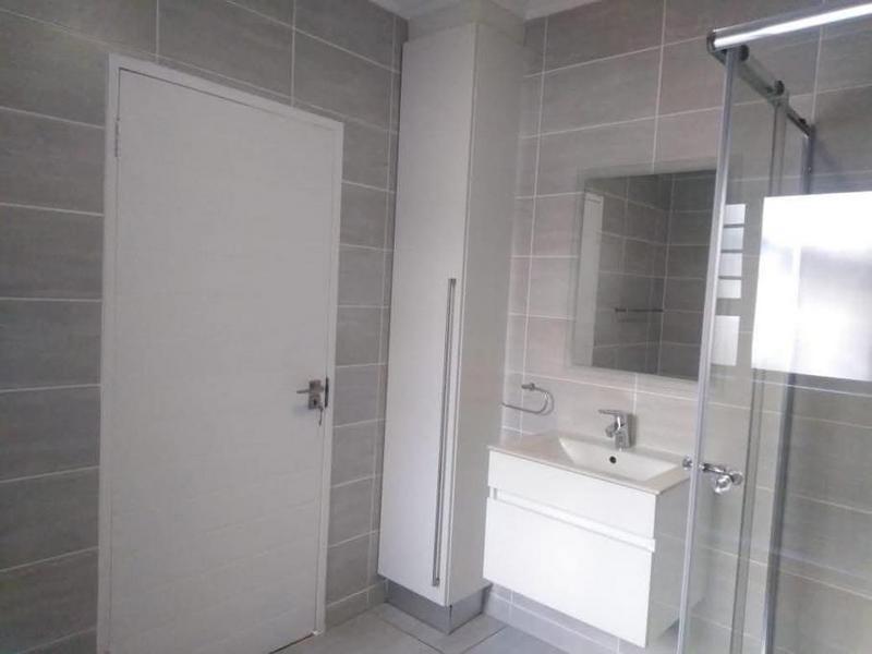 3 Bedroom Property for Sale in Waterfall Gauteng