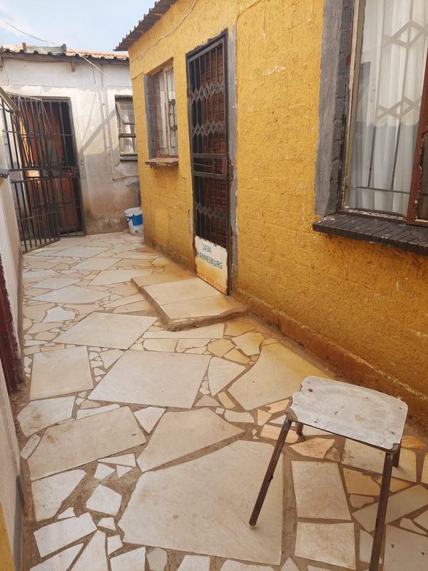 7 Bedroom Property for Sale in Katlehong South Gauteng