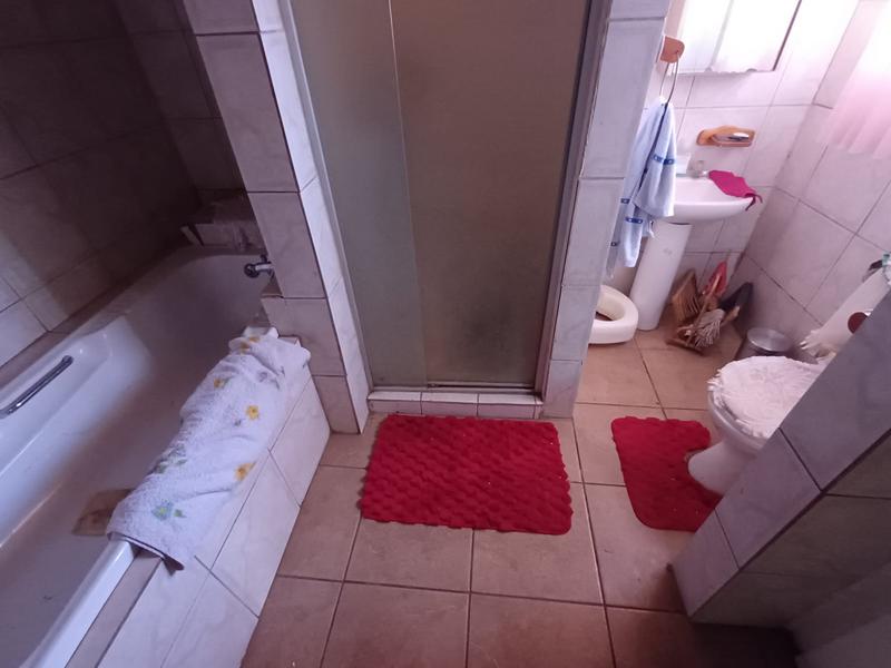 4 Bedroom Property for Sale in Helderstrome AH Gauteng