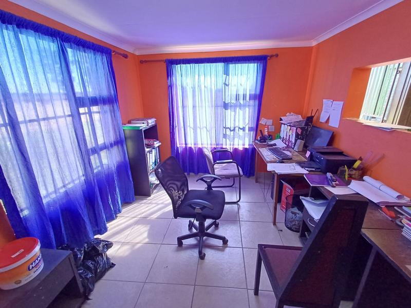4 Bedroom Property for Sale in Helderstrome AH Gauteng