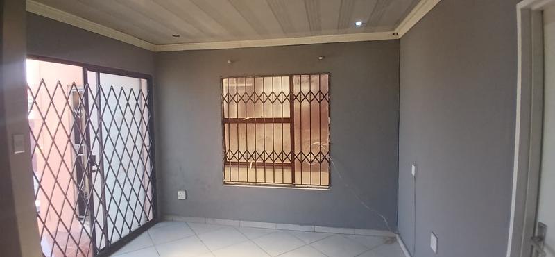 2 Bedroom Property for Sale in Riverlea Gauteng