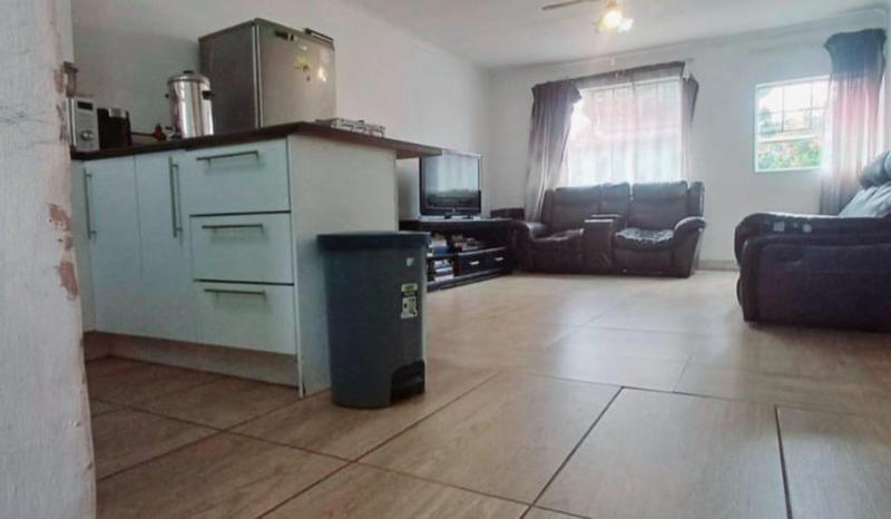 3 Bedroom Property for Sale in Verwoerdpark Gauteng