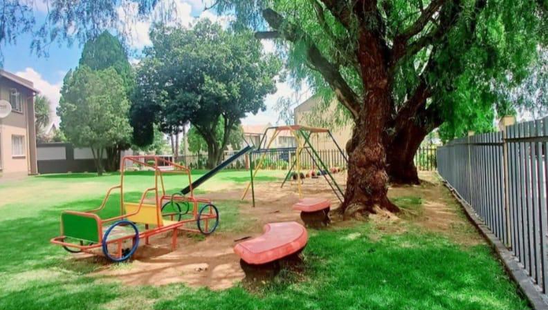 3 Bedroom Property for Sale in Verwoerdpark Gauteng