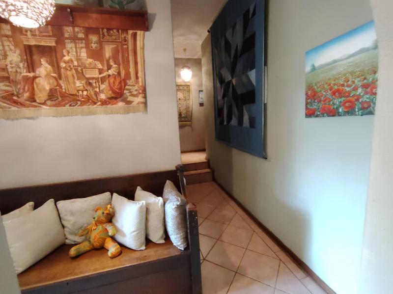 4 Bedroom Property for Sale in Mulbarton Gauteng