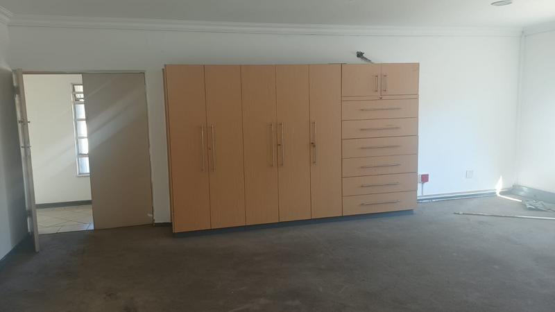 To Let Commercial Property for Rent in Germiston Central Gauteng