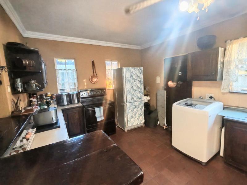 4 Bedroom Property for Sale in Glen Austin Gauteng