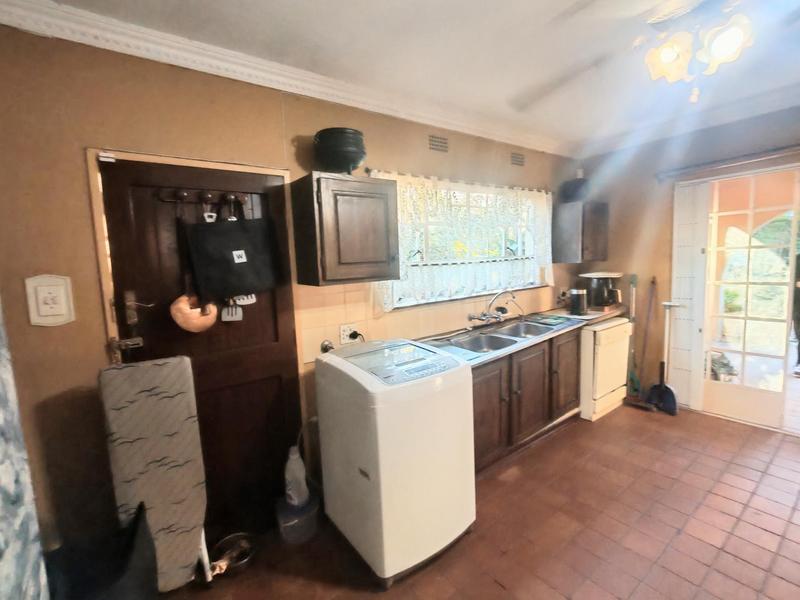 4 Bedroom Property for Sale in Glen Austin Gauteng