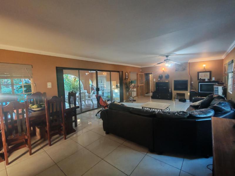 4 Bedroom Property for Sale in Glen Austin Gauteng