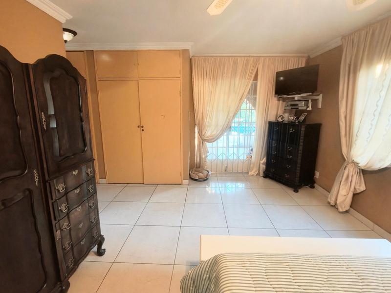 4 Bedroom Property for Sale in Glen Austin Gauteng