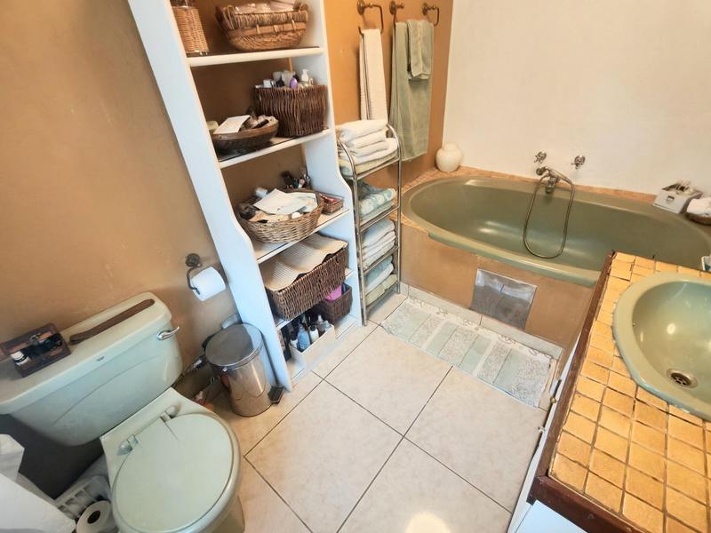 4 Bedroom Property for Sale in Glen Austin Gauteng