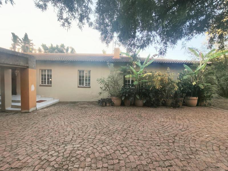 4 Bedroom Property for Sale in Glen Austin Gauteng