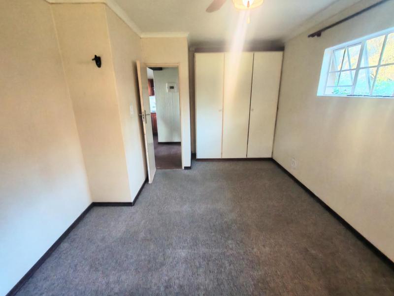 4 Bedroom Property for Sale in Glen Austin Gauteng