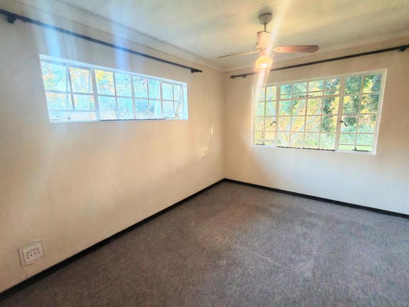 4 Bedroom Property for Sale in Glen Austin Gauteng