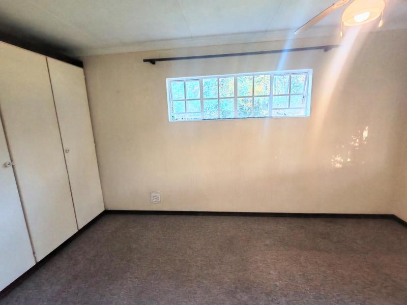 4 Bedroom Property for Sale in Glen Austin Gauteng